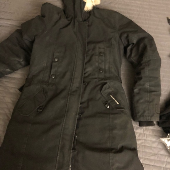 Canada goose Kensington coat with fur - Picture 14 of 14